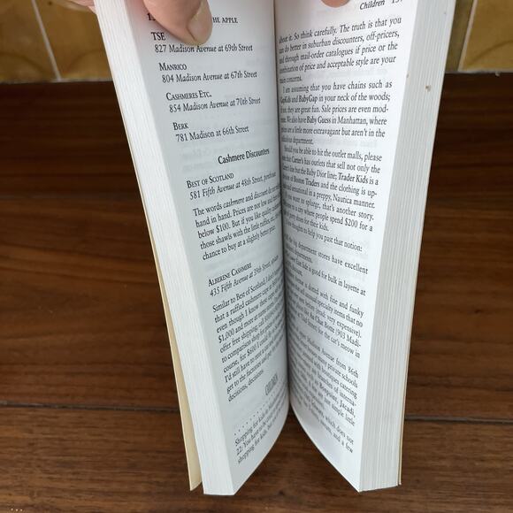 Born to Shop New York: The Ultimate Guide for Travelers Who Love to Shop 6th Ed. - Picture 6 of 9